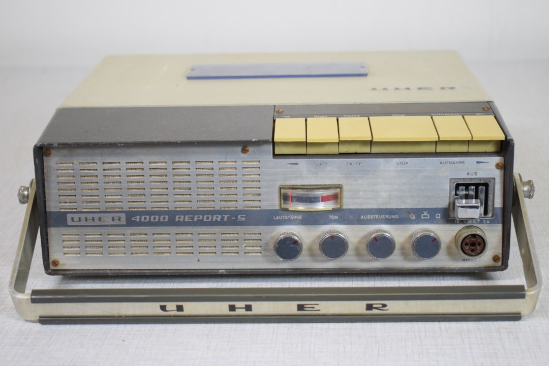 Uher 4000 Report-S portable Transistor Tape Recorder  			
